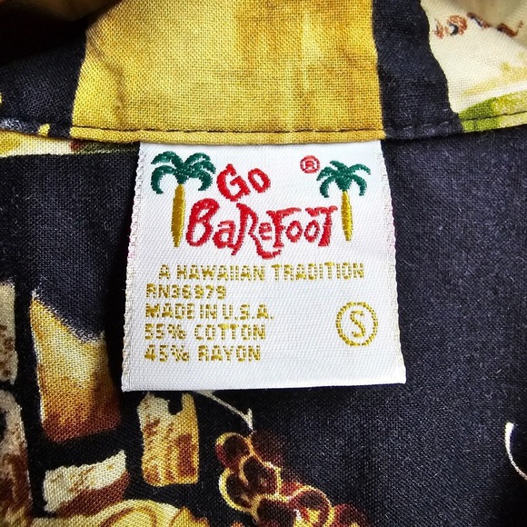 Go Barefoot Shirt Mens Small Black Wine Print Button Up Hawaiian Vacation Resort - Picture 5 of 10